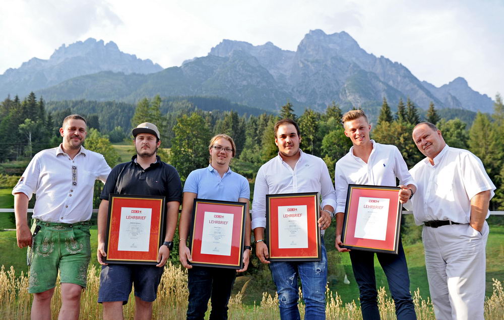 Lehrbriefverleihung Glaser Aug 2018 1000px