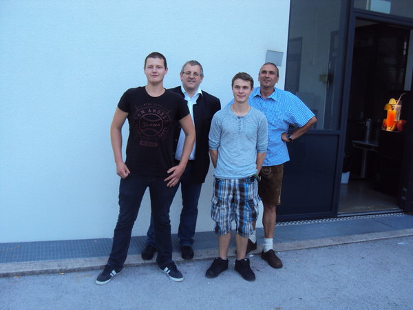 Die "Silberne" holte Bernhard GRUBER nach Mattsee und damit auch nach Salzburg. Daneben Lehrherr Peter SCHNABL. Der siebte des Bundeswettbewerb 2014 Philipp ZWETTLER mit seinem Lehrherrn Norbert Zechner aus Kuchl. 